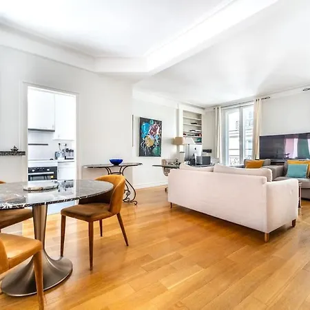 Sublime En Plein Saint Germain Apartment *